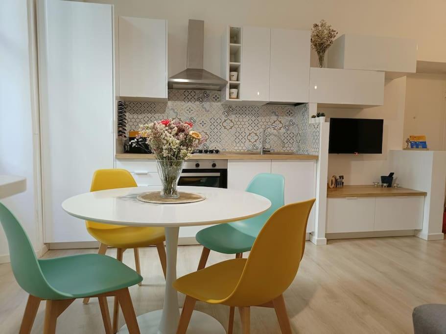 Da Rosa E Pier - Charming Central Apartment Milánó Kültér fotó