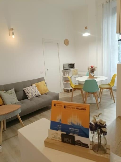 Da Rosa E Pier - Charming Central Apartment Milánó Kültér fotó